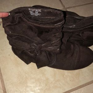 Rampage ankle boot with bow Size 8.5